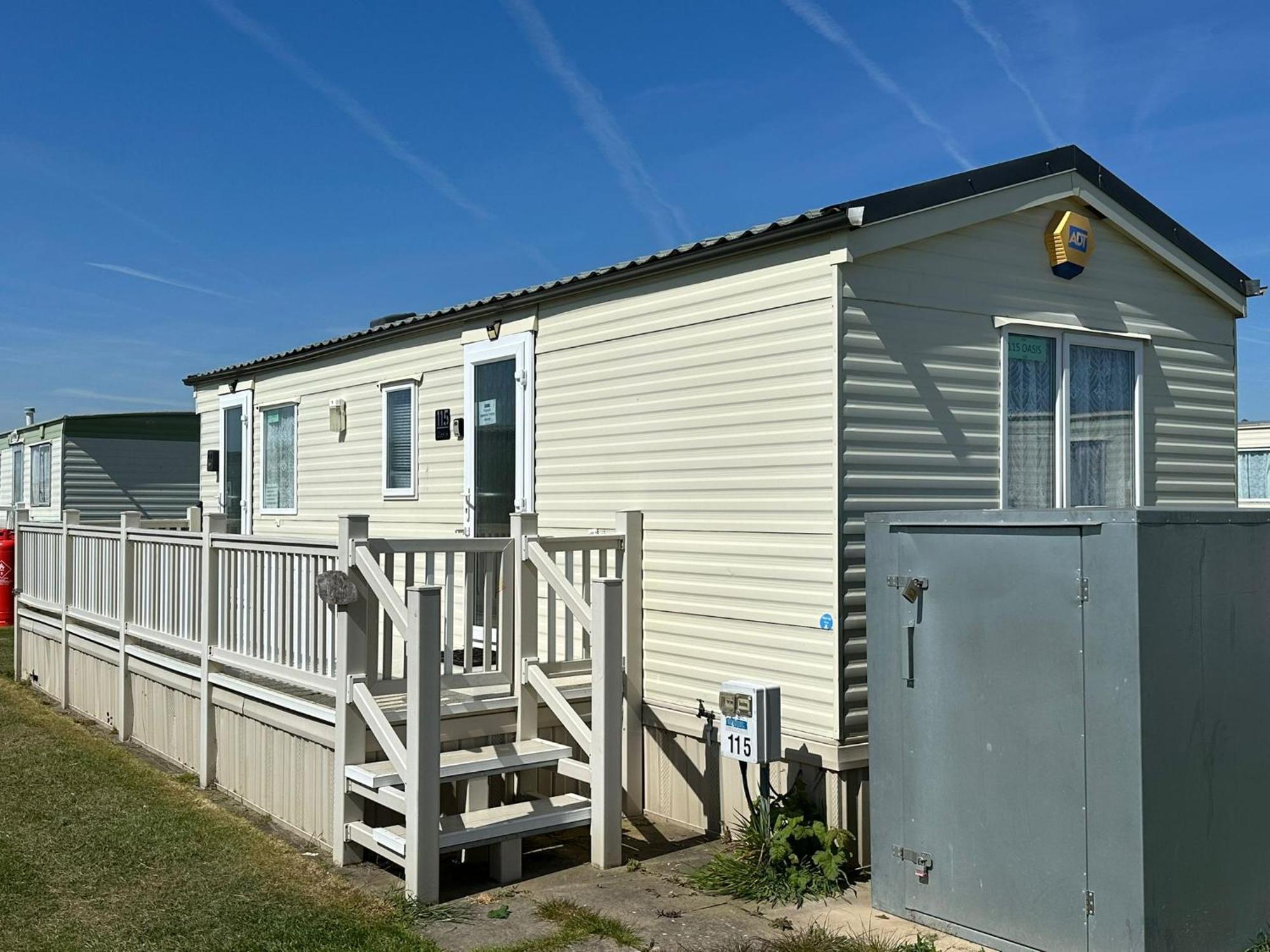 6 Berth Silver Beach Oasis Large Veranda Ingoldmells Bagian luar foto