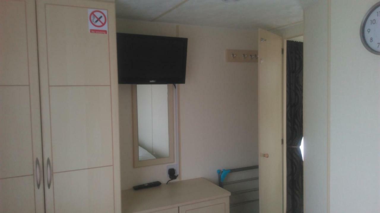 6 Berth Silver Beach Oasis Large Veranda Ingoldmells Bagian luar foto